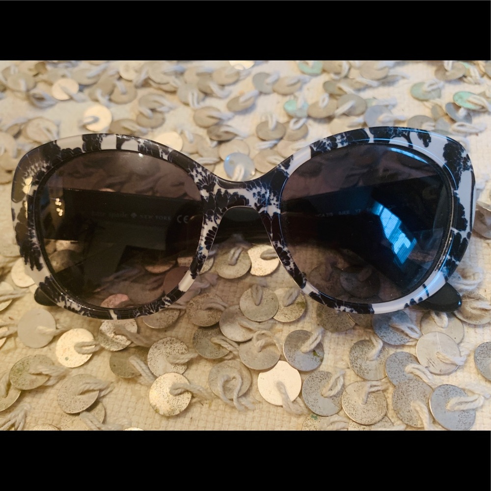 Kate spade black & white patterned sunglasses